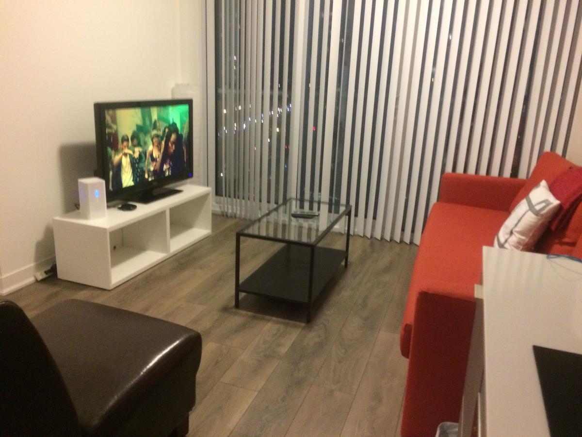 Pelican Suite At Harbour Plaza Toronto Exterior foto